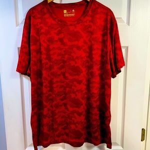 Xersion quick dry tee shirt size XXL red